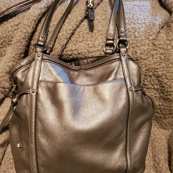 Coach purse - Picture 2 of 7